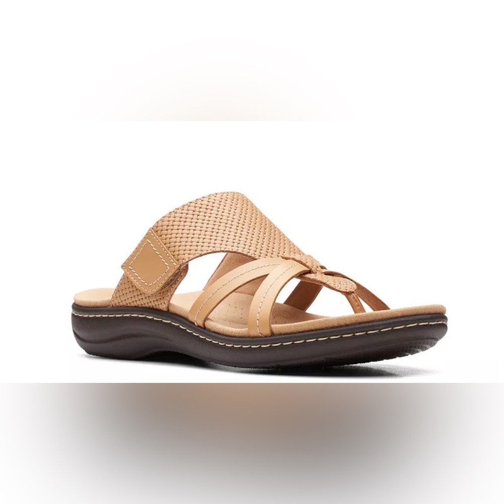 Clark’s Women’s BRAND NEW SIZE 9.5 Narrow Laurieann Edge Tan Nude Sandals